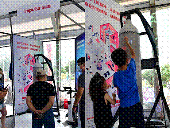 clip_image004.gif 拼